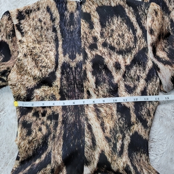 Yigal Azrouël Clouded Leopard Printed Scuba Sheath Fitted Dress NWT Size 6 - Picture 13 of 13